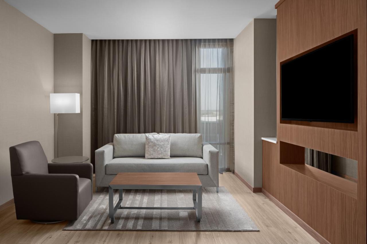 Ac Hotel By Marriott Charlotte Ballantyne المظهر الخارجي الصورة
